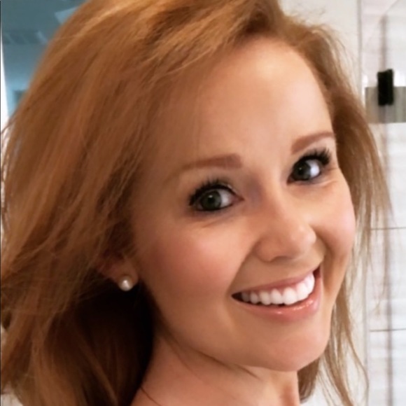 Meet your Posher, Shana - Picture 2 of 6